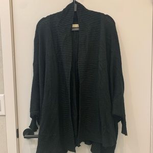 Long black cardigan with rib collar and cuffs one size